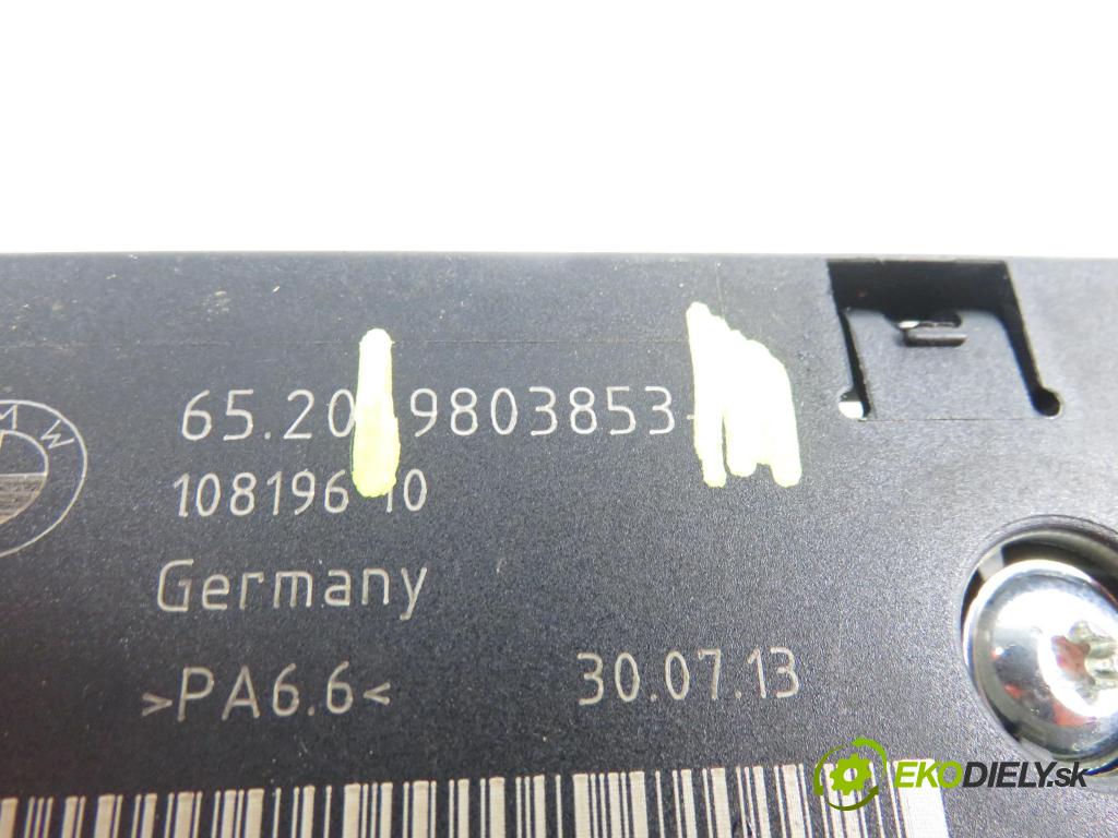 MINI MINI COUNTRYMAN (R60) CROSSOVER 2014 1995,00 Wzmacniacze 1995,00 Zosilňovač Antenní: 9803853 (Zosilňovače)