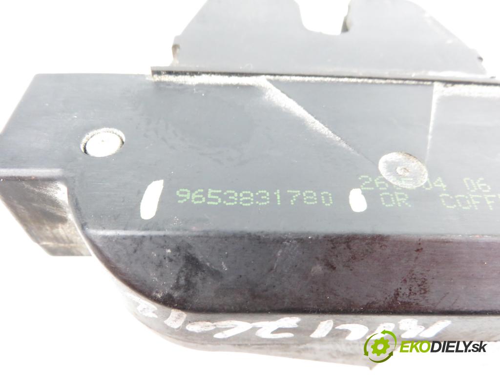 PEUGEOT 607 (9D, 9U) SEDAN 2004 2179,00 Zamki 2179,00 zámok dveří kufr EL. 9653831780