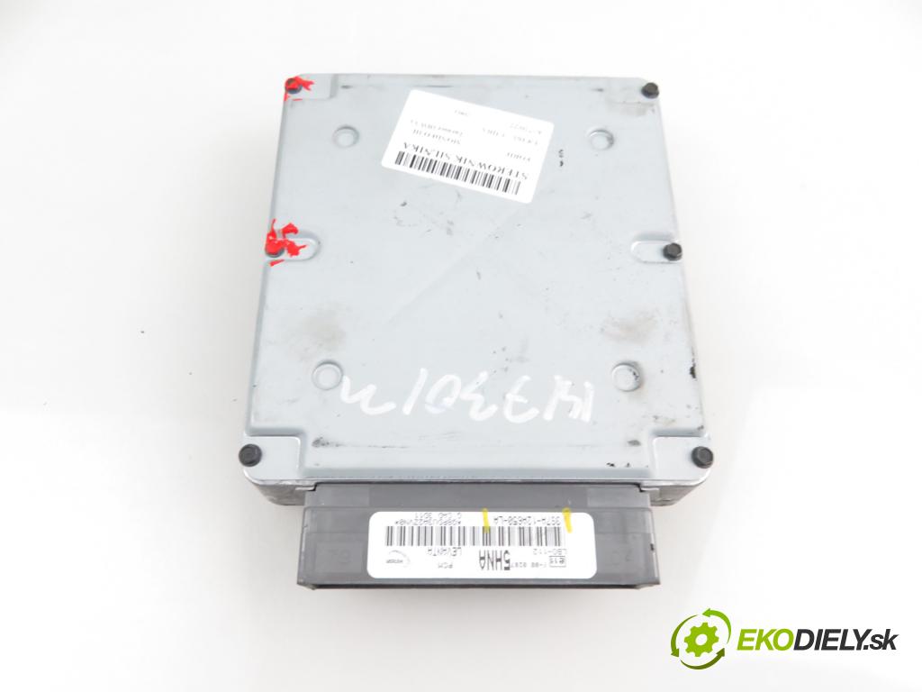 FORD MONDEO III Turnier (BWY) KOMBI 2003 1798,00 Sterowniki silnika 1798,00 Riadiaca jednotka Motor 3S7A12A650LA