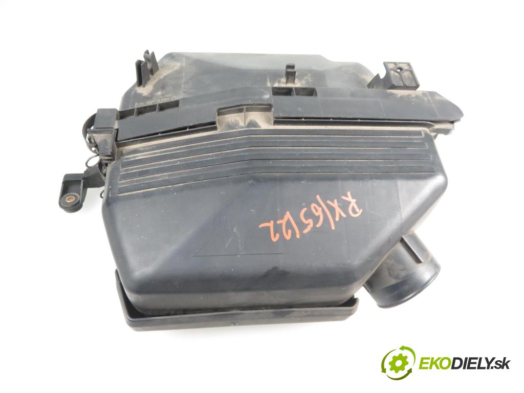 TOYOTA RAV 4 II (_A2_) SUV 2004 1998,00 Obudowy filtrów powietrza 1998,00 Obal filtra vzduchu 1001405480 (Obaly filtrov vzduchu)