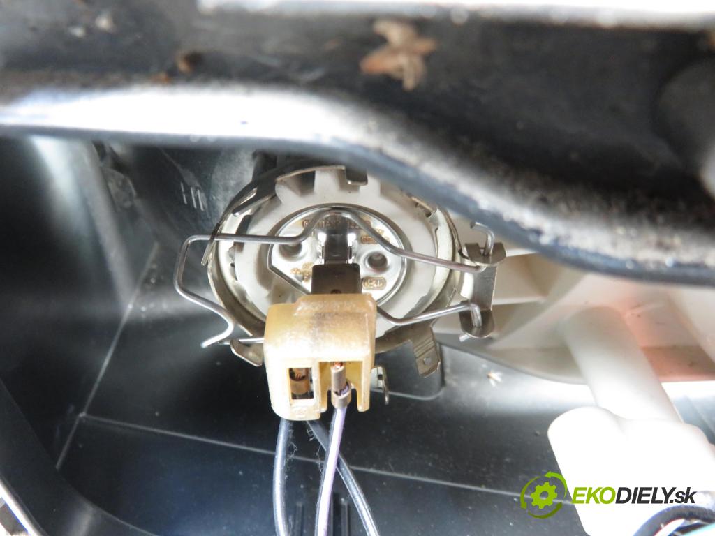 FORD MONDEO III Turnier (BWY) KOMBI 2002 1998,00 Lampy przednie 1998,00 Svetlo PP 0301174202;S7113005AJ