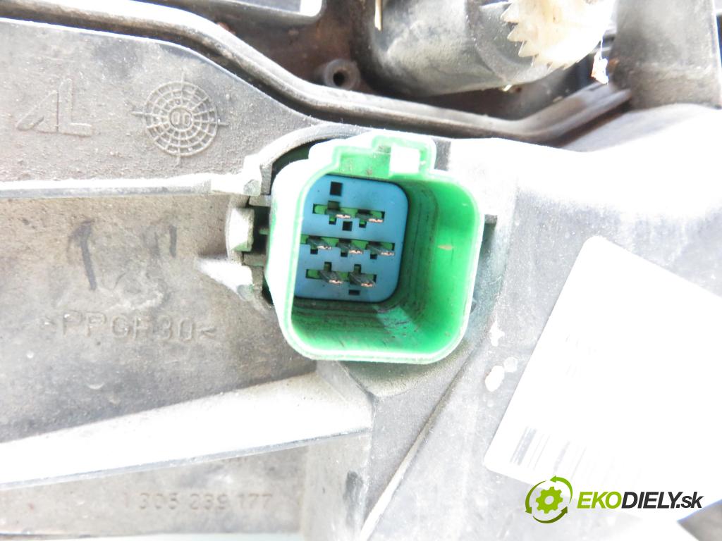 FORD MONDEO III Turnier (BWY) KOMBI 2002 1998,00 Lampy przednie 1998,00 Svetlo PP 0301174202;S7113005AJ