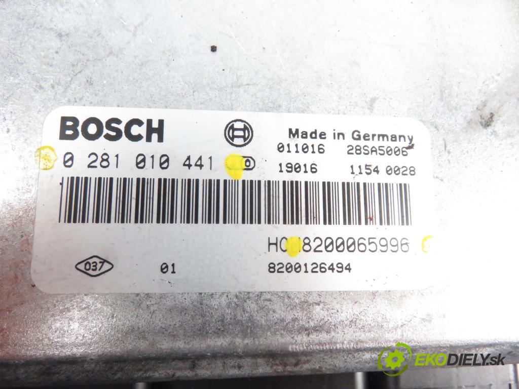 VOLVO V40 Kombi (645) KOMBI 2002 1870,00 Sterowniki silnika 1870,00 Riadiaca jednotka Motor 0281010441;8200065996