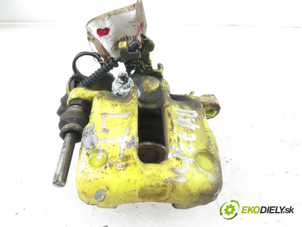 AUDI A4 (8D2, B5) SEDAN 1997 1896,00 Zaciski 1896,00 Brzdič strmeň LT