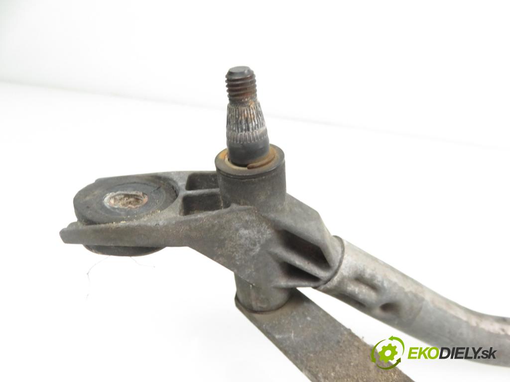 AUDI A4 Avant (8D5, B5) KOMBI 1996 1896,00 Mechanizmy wycieraczek 1896,00 Mechanizmus stieračov predný 8D1955023 (Motorčeky stieračov predné)