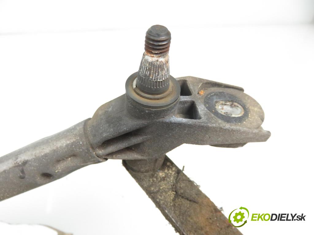 AUDI A4 Avant (8D5, B5) KOMBI 1996 1896,00 Mechanizmy wycieraczek 1896,00 Mechanizmus stieračov predný 8D1955023 (Motorčeky stieračov predné)