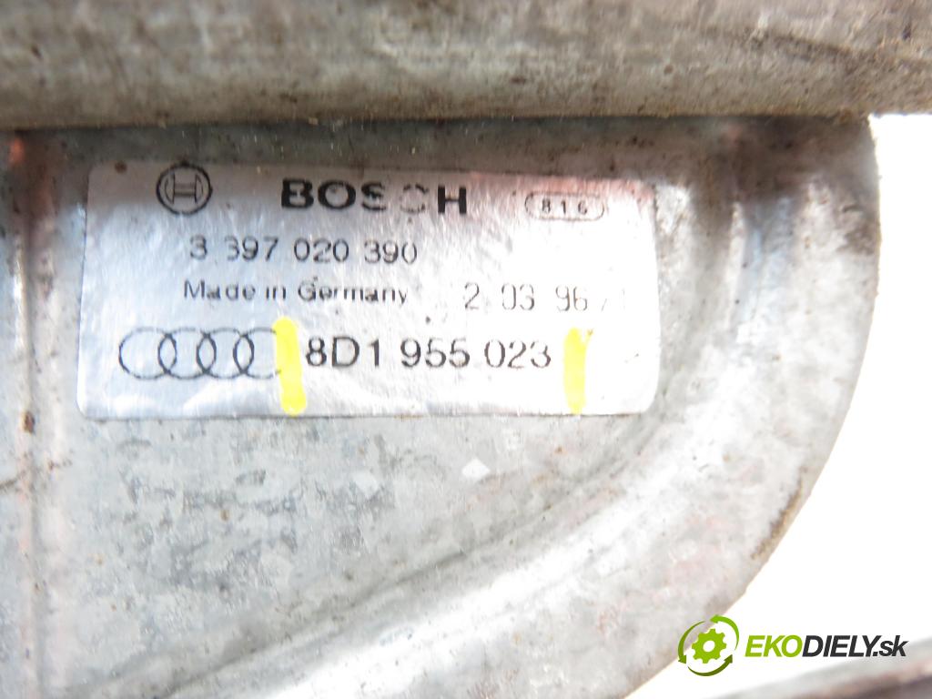 AUDI A4 Avant (8D5, B5) KOMBI 1996 1896,00 Mechanizmy wycieraczek 1896,00 Mechanizmus stieračov predný 8D1955023 (Motorčeky stieračov predné)