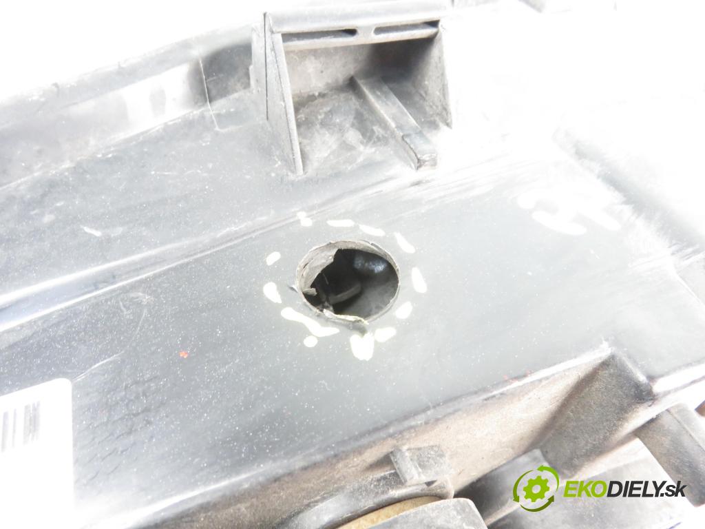 NISSAN ALMERA II Hatchback (N16) SEDAN 2002 1498,00 Lampy przednie 1498,00 Svetlo PP 215188R