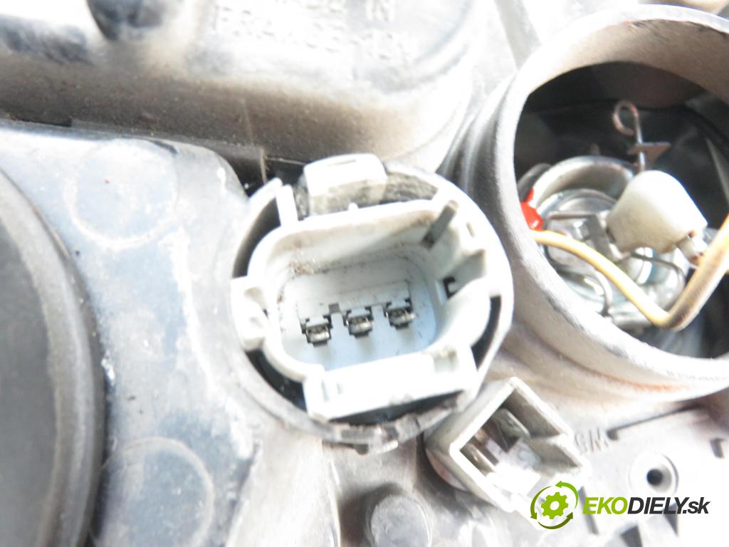 NISSAN ALMERA II Hatchback (N16) SEDAN 2002 1498,00 Lampy przednie 1498,00 Svetlo PP 215188R