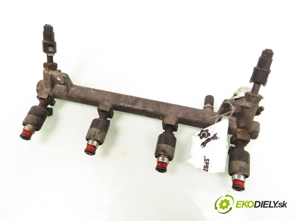 DAEWOO LEGANZA SEDAN 1999 2,20 Listwy wtryskowe 2198,00 Lišta vstrekovacia 90411551 (Vstrekovacie lišty)