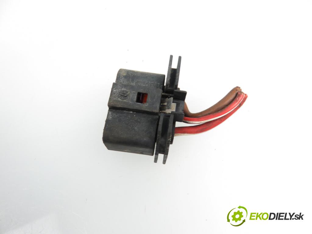 SKODA FABIA I SEDAN (6Y3) SEDAN 2006 1390,00 Wentylatory 1390,00 Ventilátor chladič vody 866939A