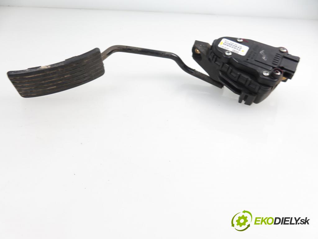 MITSUBISHI SPACE STAR nadwozie wielkoprzestrzenne (MPV) (DG_A) HB 2001 1870,00 Pozostałe 1870,00 Potenciometer plynového pedálu 30865642;M865642;6PV00830100 (Pedále)