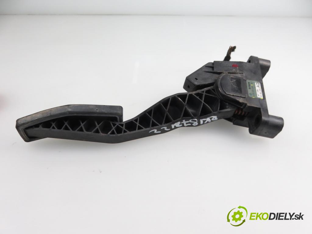 OPEL ZAFIRA A Nadwozie Wielkopojemne (MPV) (T98)  MINIVAN 1999 1995,00 Pozostałe 1995,00 Potenciometer plynového pedálu 0281002298;90581208AQ (Pedále)