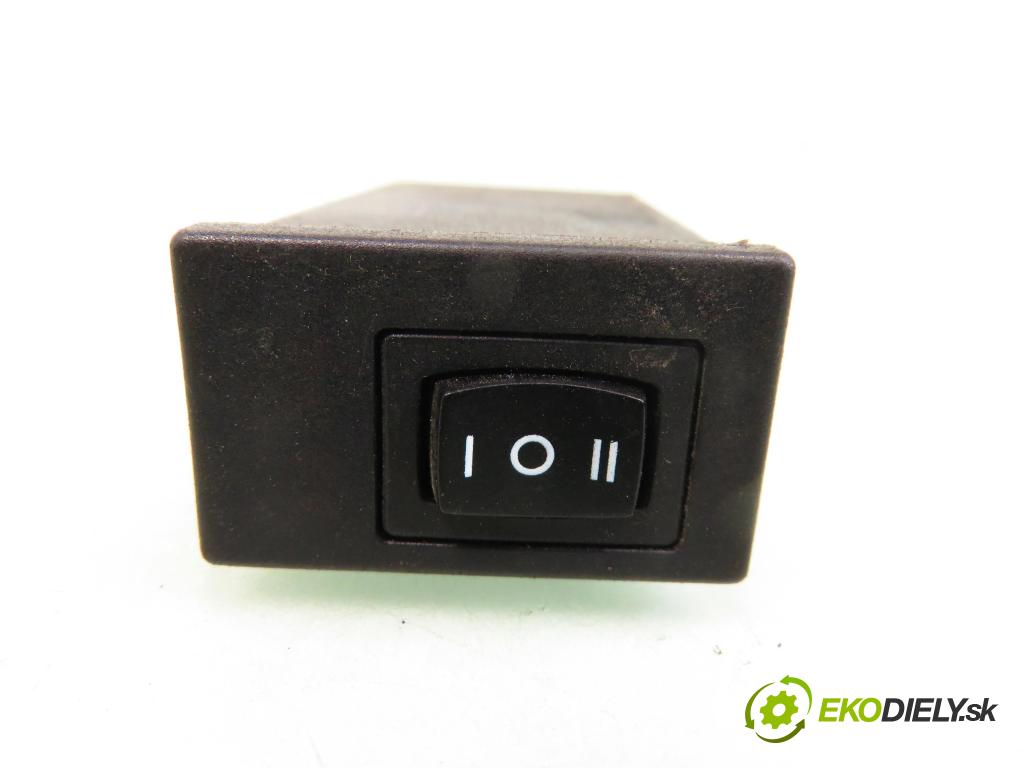 LPG CZESCI - 2010 0,00 Przełączniki 0,00 přepínač LPG 67R013512