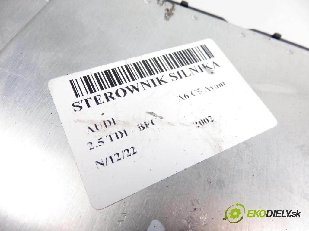 AUDI A6 Avant (4B5, C5) KOMBI 2002 2496,00 Sterowniki silnika 2496,00 Riadiaca jednotka Motor 8E0907401P;0281011136