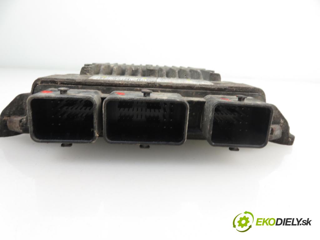 FORD FUSION (JU_) HB 2003 1399,00 Sterowniki silnika 1399,00 Riadiaca jednotka Motor 3S6112A650LB;5WS40140D