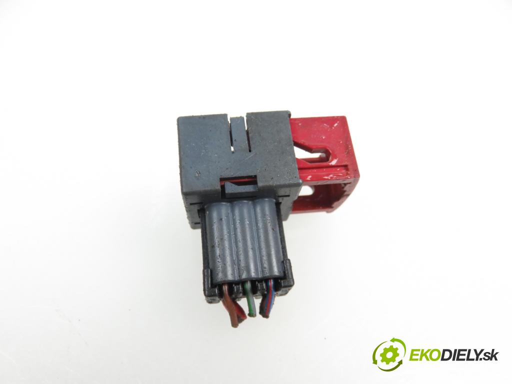 OPEL VECTRA C Kombi (Z02) KOMBI 2006 1910,00 Silniczki szyb 1910,00 Motorček sťahovania okien PP 9178988; 0130822012