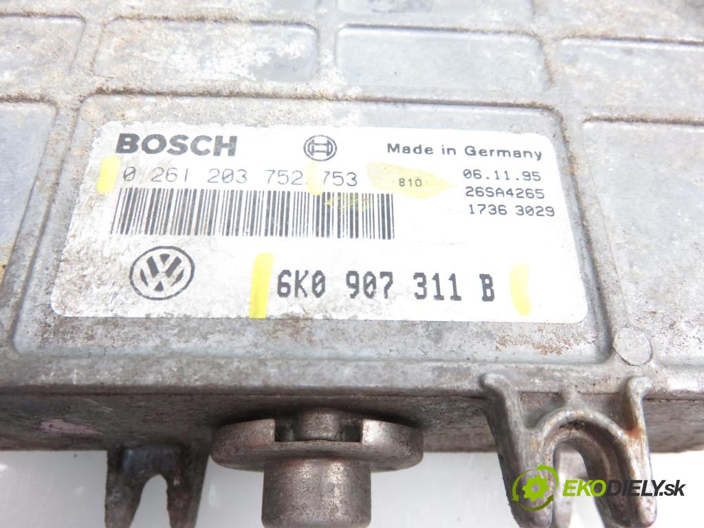VW POLO CLASSIC (6V2) SEDAN 1995 1595,00 Sterowniki silnika 1595,00 Riadiaca jednotka Motor 6K0907311B;0261203752