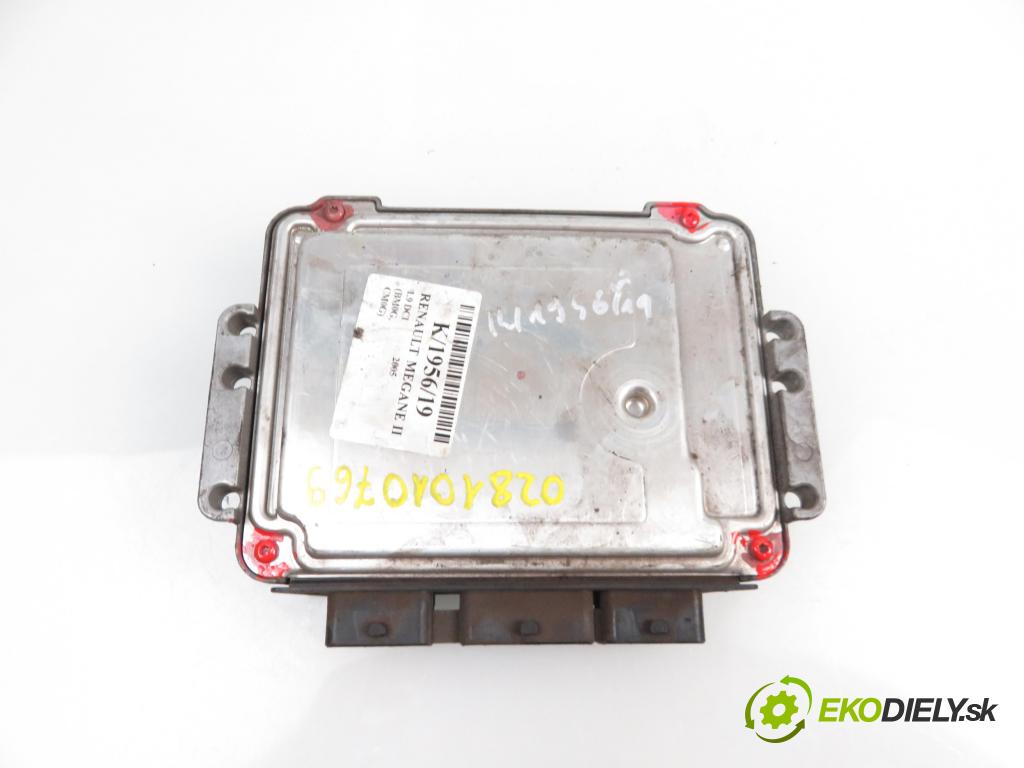 RENAULT MEGANE II (BM0/1_, CM0/1_) HB 2005 1870,00 Sterowniki silnika 1870,00 Riadiaca jednotka Motor 0281010768;8200184294