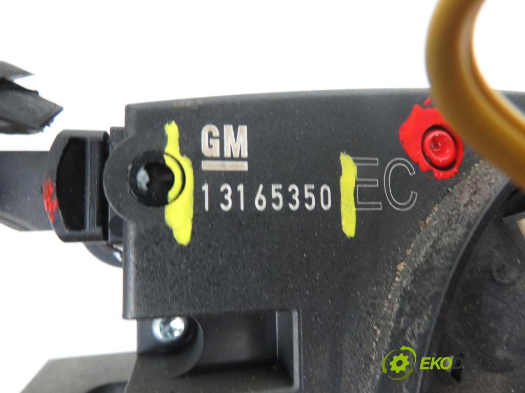 OPEL VECTRA C Kombi (Z02) KOMBI 2004 0,00 1.8 - Z 18 XE 1796,00 spinačka / imobilizéra IMMO / Riadiaca jednotka 55354416 ; 13165954MA ; 13165350