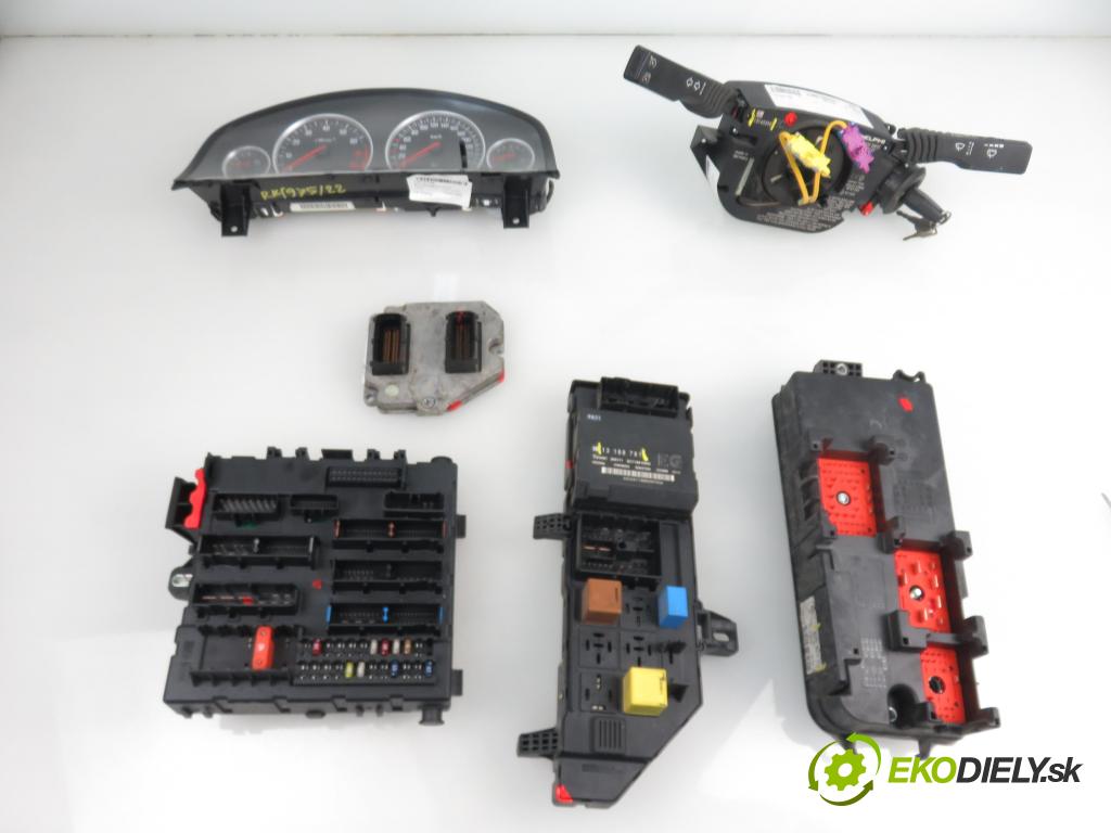 OPEL VECTRA C Kombi (Z02) KOMBI 2004 0,00 1.8 - Z 18 XE 1796,00 spinačka / imobilizéra IMMO / Riadiaca jednotka 55354416 ; 13165954MA ; 13165350