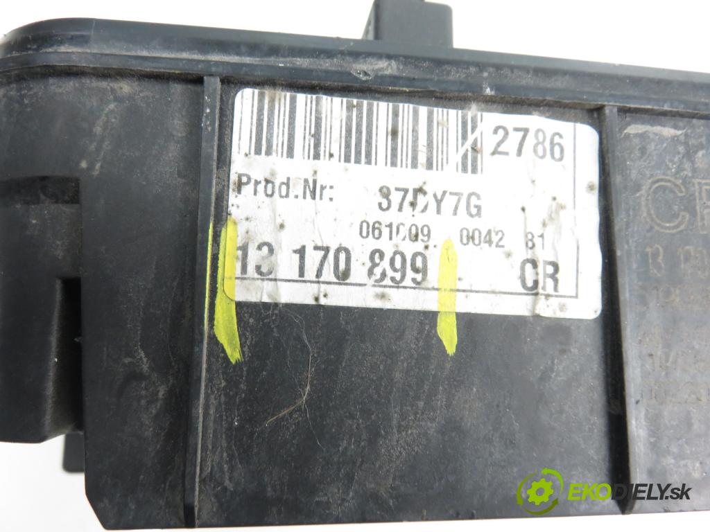 OPEL VECTRA C Kombi (Z02) KOMBI 2004 0,00 1.8 - Z 18 XE 1796,00 spinačka / imobilizéra IMMO / Riadiaca jednotka 55354416 ; 13165954MA ; 13165350