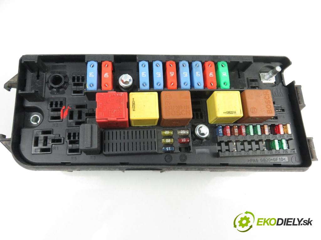 OPEL VECTRA C Kombi (Z02) KOMBI 2004 0,00 1.8 - Z 18 XE 1796,00 spinačka / imobilizéra IMMO / Riadiaca jednotka 55354416 ; 13165954MA ; 13165350