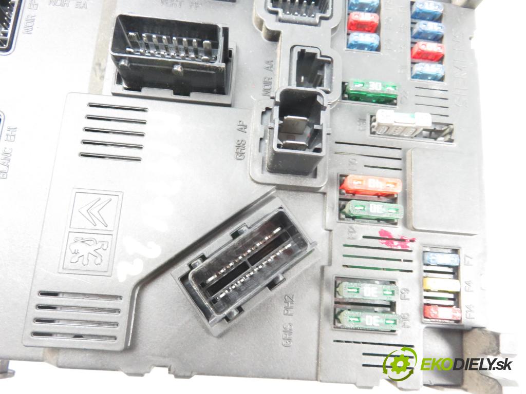 PEUGEOT 206 CC (2D) CABRIO 2002 1587,00 Poistková skrinka MODUL BSI 9646777380