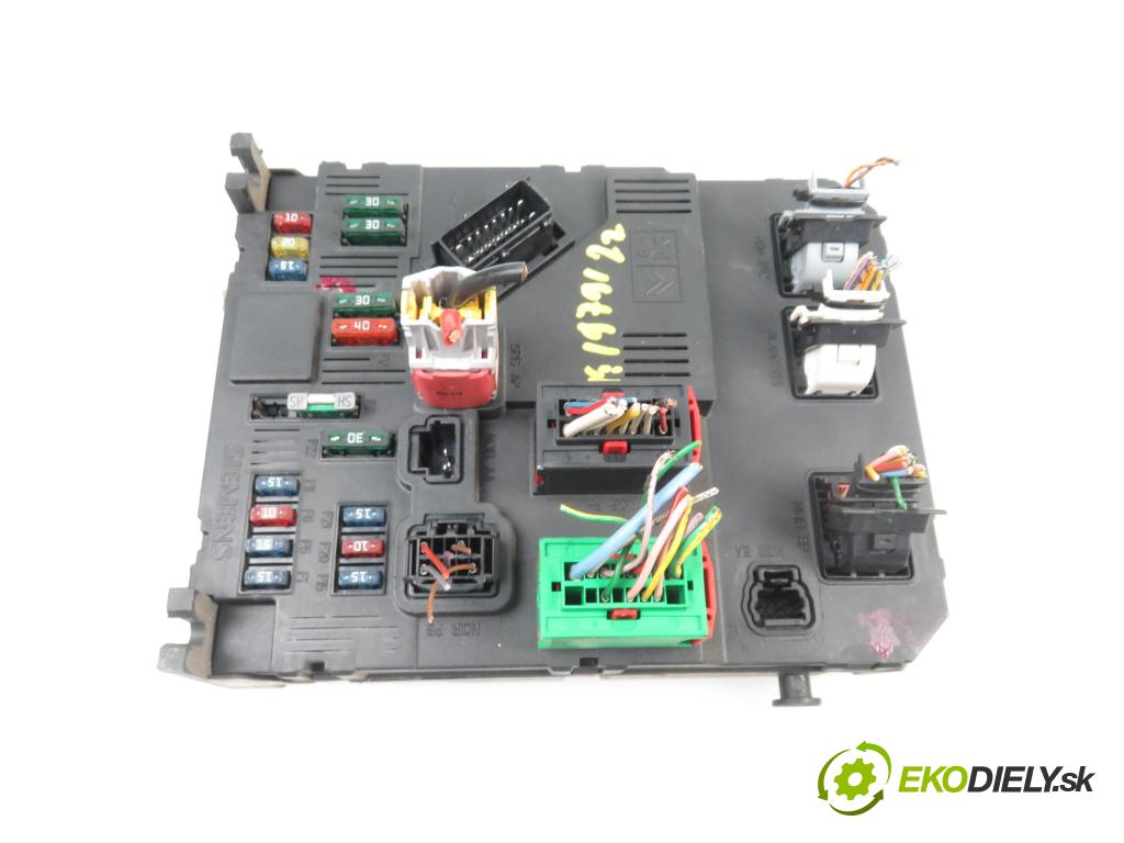 PEUGEOT 206 CC (2D) CABRIO 2002 1587,00 Poistková skrinka MODUL BSI 9646777380