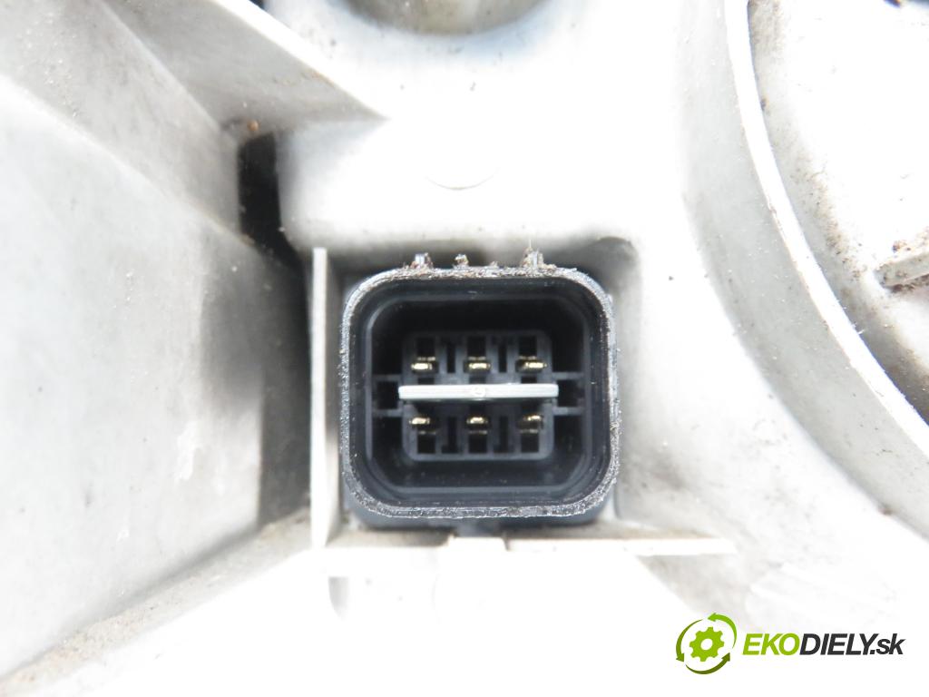 HYUNDAI H100 Skrzynia FURGON 2001 2476,00 Lampy przednie 2476,00 Svetlo LP
