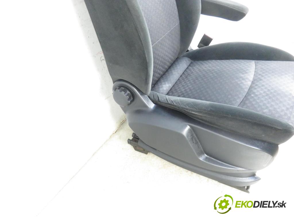 FORD GALAXY (WA6) MINIVAN 2007 1753,00 Fotele, kanapy 1753,00 Sedadlo