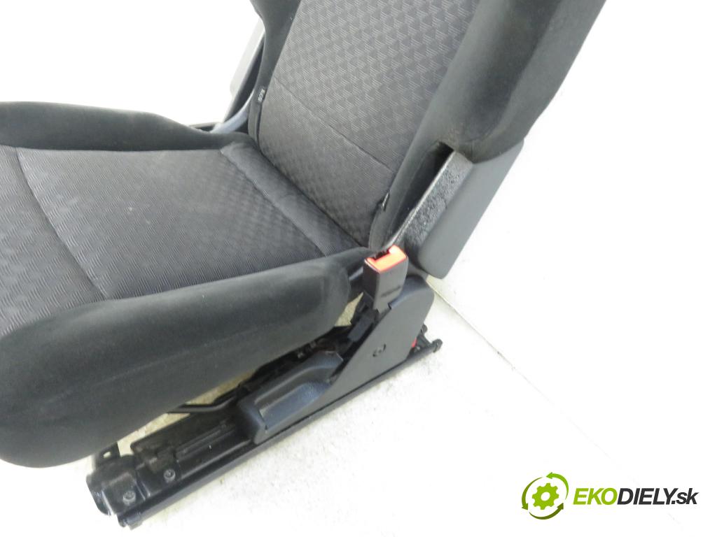 FORD GALAXY (WA6) MINIVAN 2007 1753,00 Fotele, kanapy 1753,00 Sedadlo 2 RIADOK: pravy