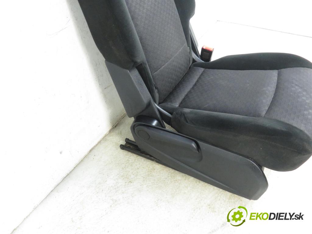 FORD GALAXY (WA6) MINIVAN 2007 1753,00 Fotele, kanapy 1753,00 Sedadlo 2 RIADOK: pravy