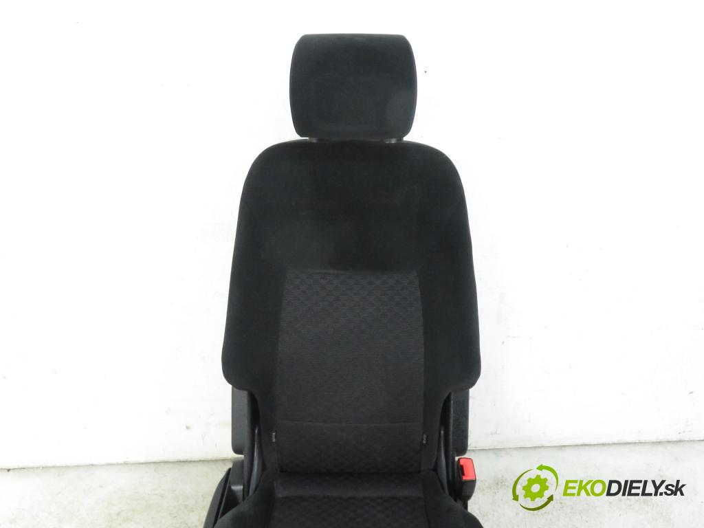 FORD GALAXY (WA6) MINIVAN 2007 1753,00 Fotele, kanapy 1753,00 Sedadlo 2 RIADOK: pravy 