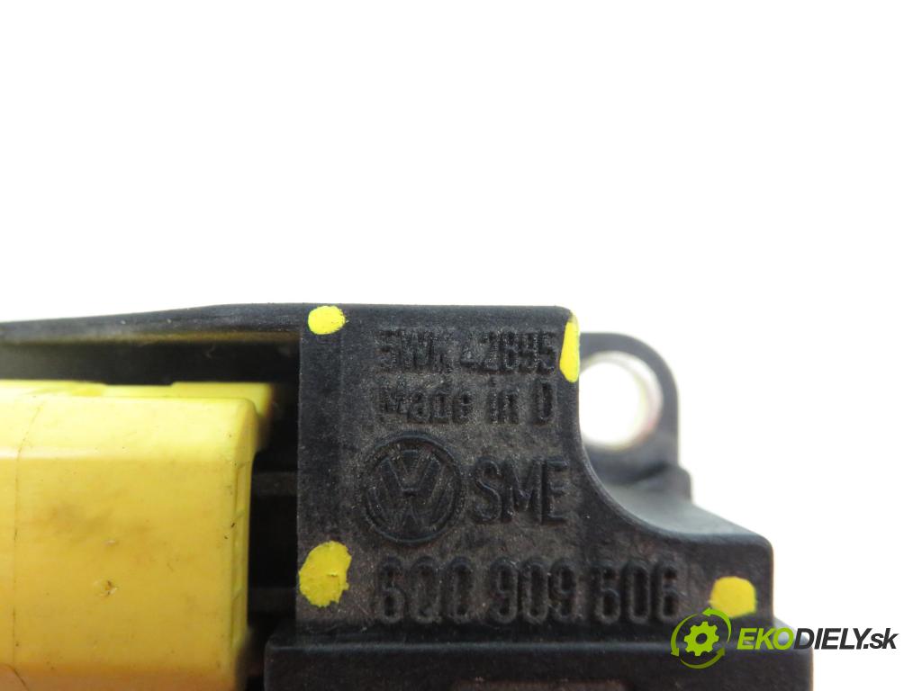 SEAT ALHAMBRA (7V8, 7V9) MINIVAN 2002 1896,00 Czujniki uderzenia 1896,00 Snímač nárazu 6Q0909606 (Snímače nárazu)