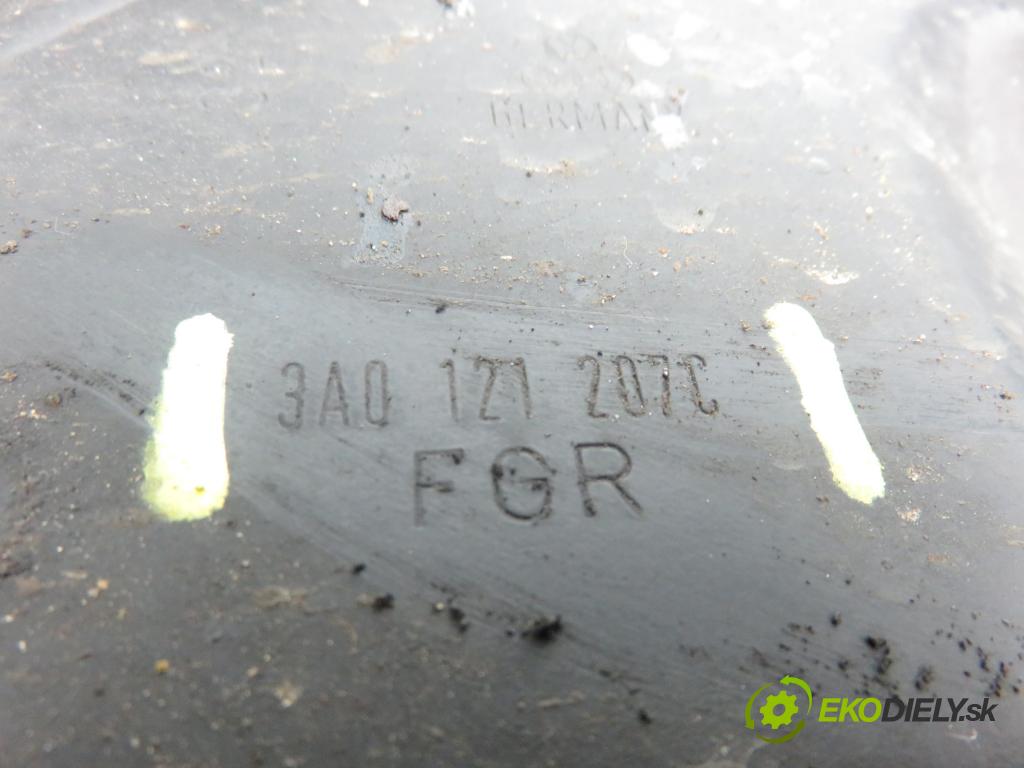 VW PASSAT B3/B4 Variant (3A5, 35I) KOMBI 1994 1896,00 Wentylatory 1896,00 Ventilátor chladič vody 3A0959455H;3A0121207C