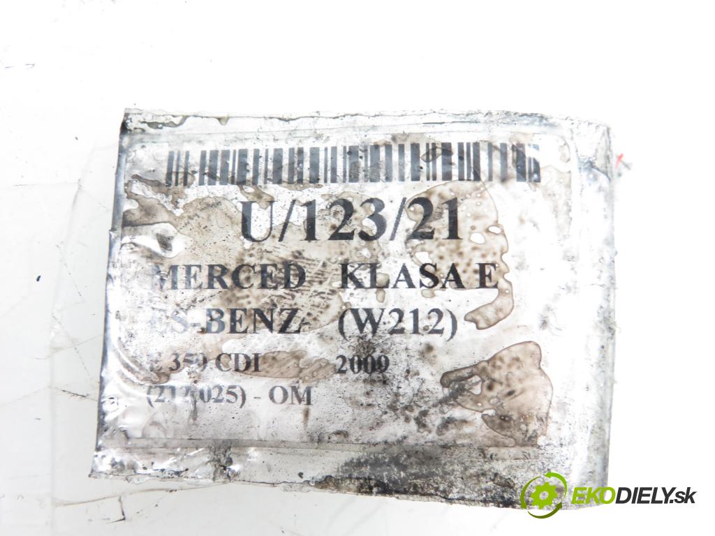MERCEDES-BENZ KLASA E (W212) SEDAN 2009 2987,00 Pozostałe 2987,00 Chladič spalín A6421401175
