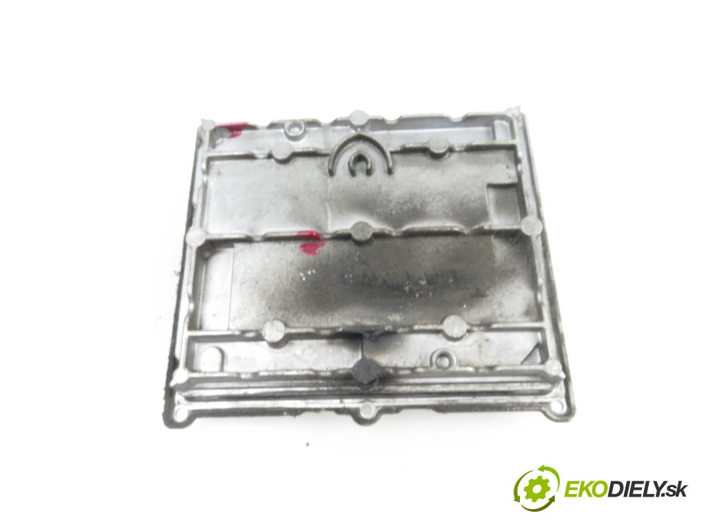 SMART CITY-COUPE (450) HB 2000 599,00 Sterowniki silnika 599,00 Riadiaca jednotka Motor 0003107V006;0261205004