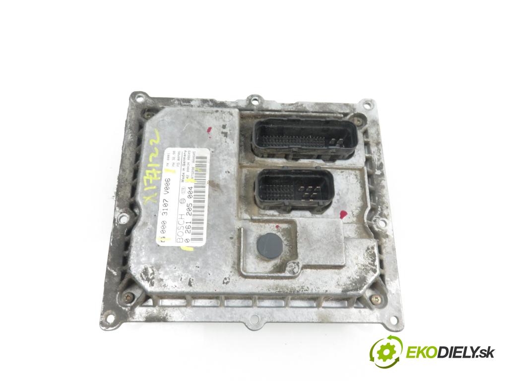 SMART CITY-COUPE (450) HB 2000 599,00 Sterowniki silnika 599,00 Riadiaca jednotka Motor 0003107V006;0261205004