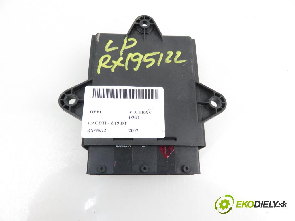 OPEL VECTRA C (Z02) LIFTBACK 2007 1910,00 Moduły komfortu 1910,00 MODUL komfortu 13193371