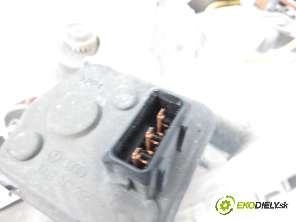 VW PASSAT B3/B4 Variant (3A5, 35I) KOMBI 1994 1896,00 Lampy przednie 1896,00 Svetlo PP 14197000R01
