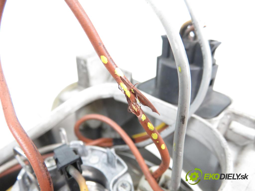 VW PASSAT B3/B4 Variant (3A5, 35I) KOMBI 1994 1896,00 Lampy przednie 1896,00 Svetlo PP 14197000R01