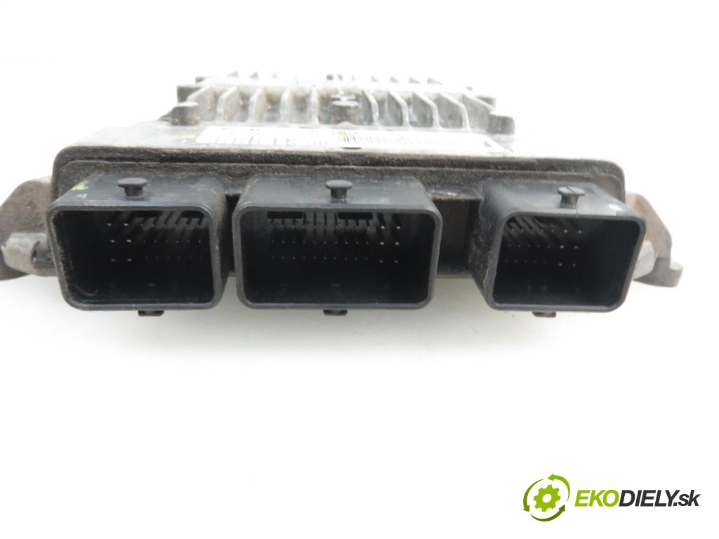 CITROEN C3 I (FC_) HB 2002 1398,00 Sterowniki silnika 1398,00 Riadiaca jednotka Motor 5ws40068bt;9650529880