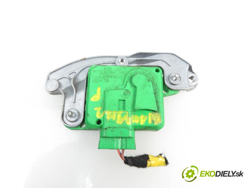 SAAB 9-5 (YS3E) SEDAN 2004 1985,00 Czujniki uderzenia 1985,00 Snímač nárazu 5266226 (Snímače nárazu)