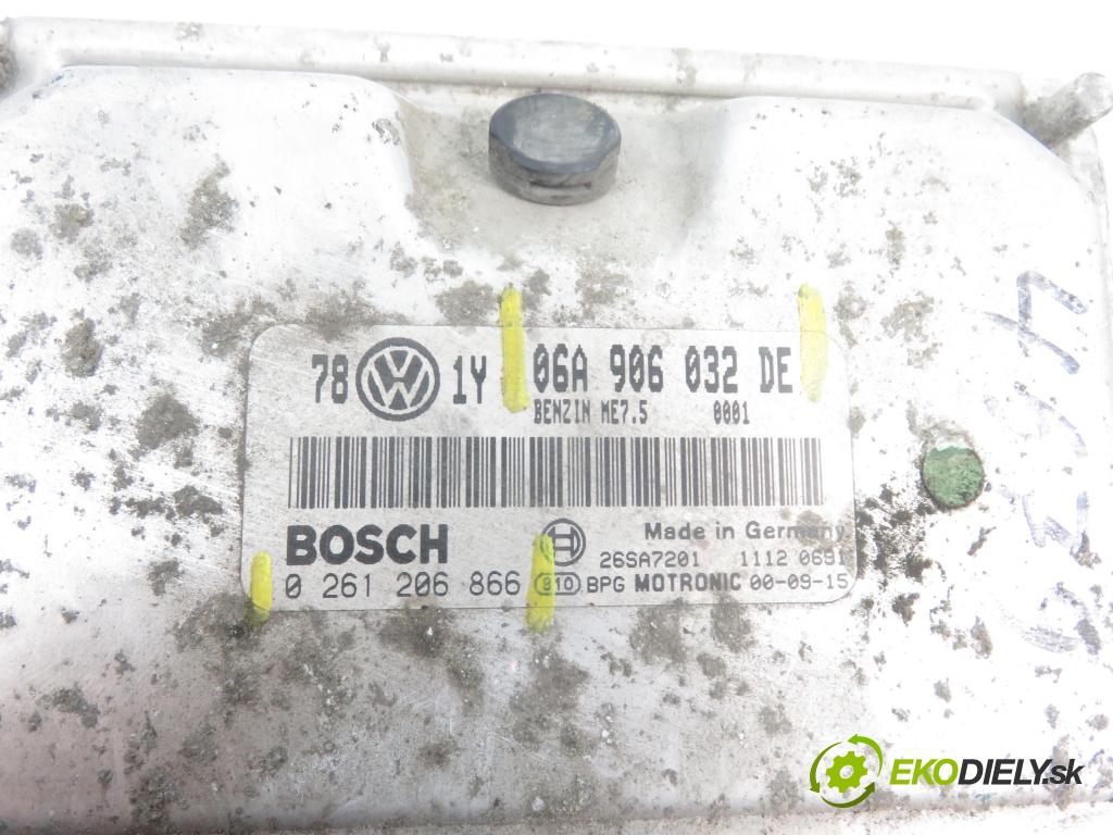 SEAT LEON (1M1) HB 2001 1781,00 Sterowniki silnika 1781,00 Riadiaca jednotka Motor 0261206866;06A906032DE