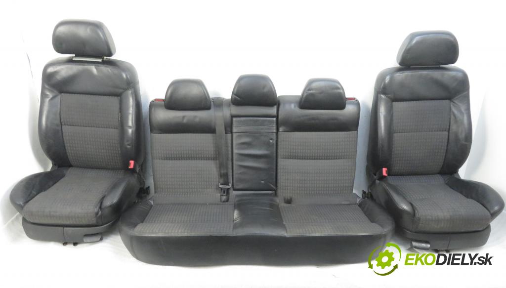 VW PASSAT B5.5 (3B3) SEDAN 2001 1896,00 Fotele, kanapy 1896,00 Sedadlá, sedačky