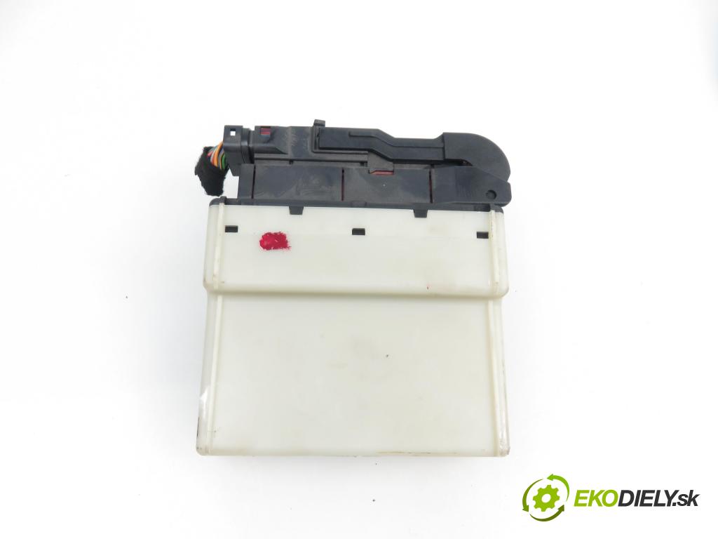 SAAB 9-5 Kombi (YS3E) KOMBI 2003 2171,00 Moduły komfortu 2171,00 MODUL komfortu 5266267