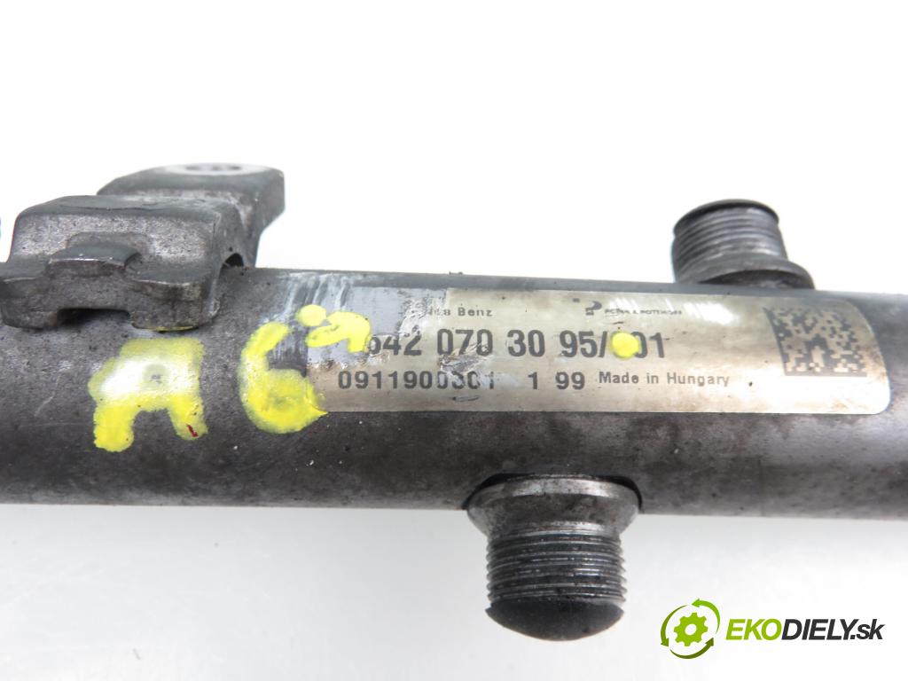 MERCEDES-BENZ KLASA E (W212) SEDAN 2009 2987,00 Listwy wtryskowe 2987,00 Lišta vstrekovacia A6420703095 (Vstrekovacie lišty)