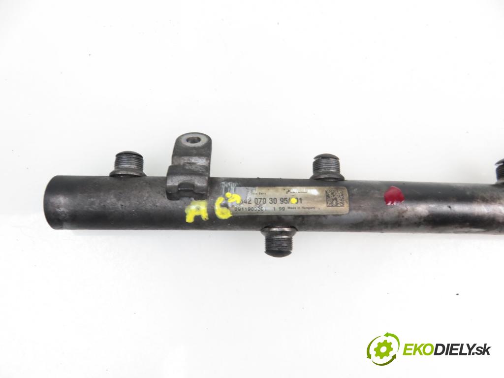 MERCEDES-BENZ KLASA E (W212) SEDAN 2009 2987,00 Listwy wtryskowe 2987,00 Lišta vstrekovacia A6420703095 (Vstrekovacie lišty)