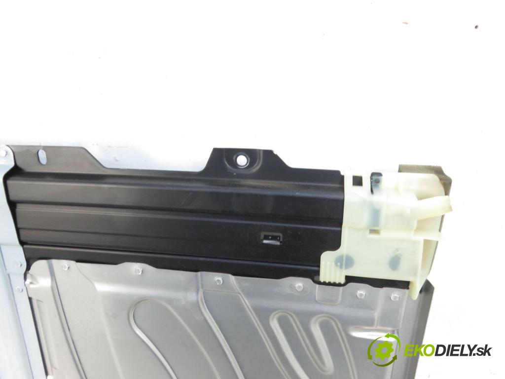 BMW 3 (E90) SEDAN 2007 1995,00 Szyberdachy 1995,00 střešní okno 6922257;7046164 (Okna karoserie)